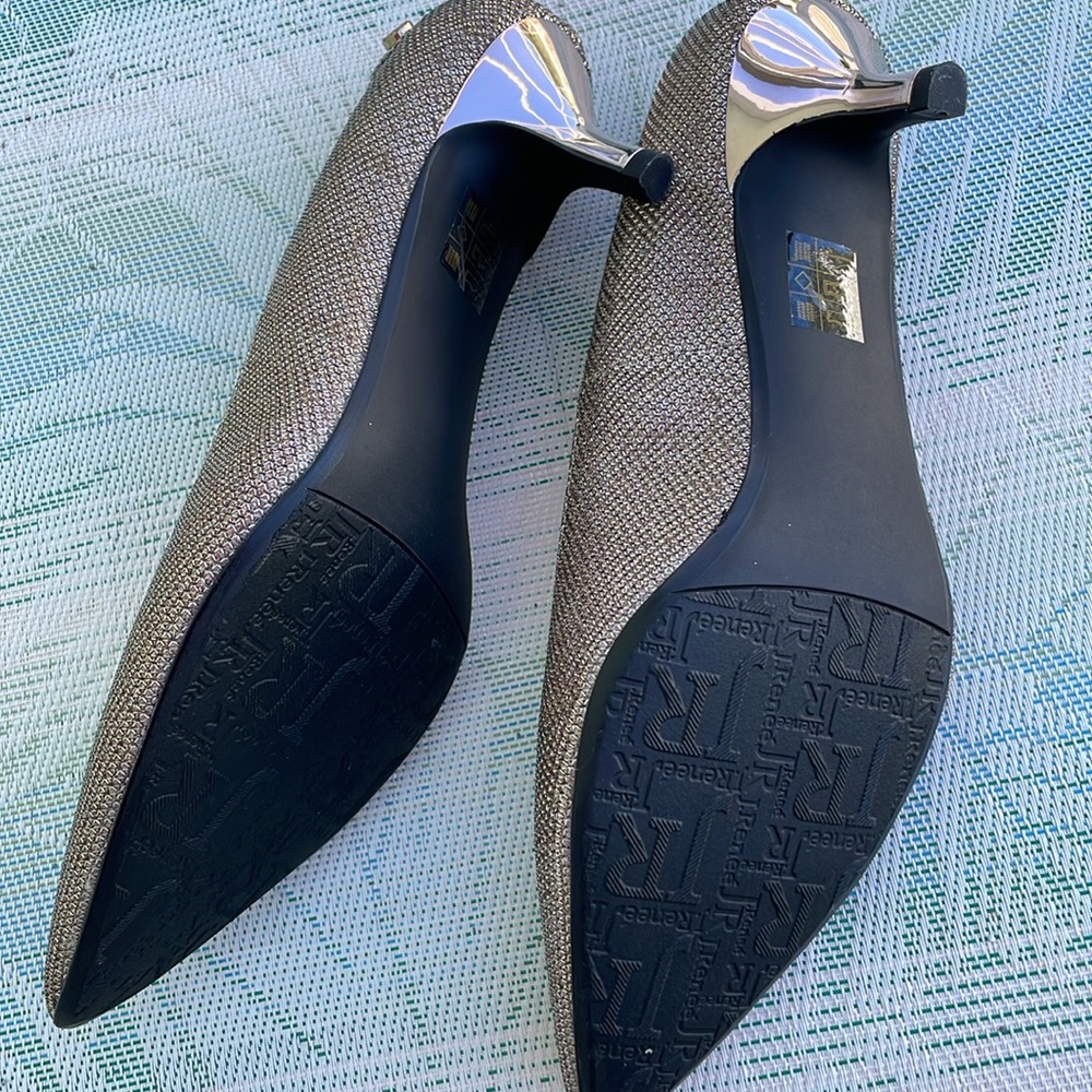 J.Renee Metallic Taupe Pointed Kitten Heel Pumps - Picture 5 of 11
